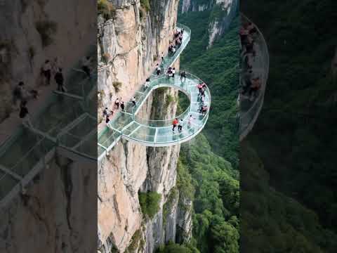 Glass plank road broken🚨突发！悬崖玻璃栈道突然断裂，游客瞬间坠落山谷…#AI生成#虚构场景#灾难模拟#高空惊险#玻璃栈道 #视觉震撼 #automobile #cute