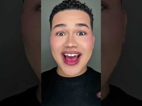 Spoon eyeshadow hack #beautyhacks