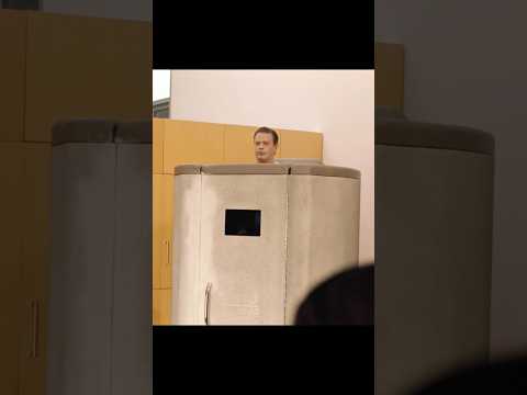 Замерз в криосауне нас*ерть😨 #сериал #фильм