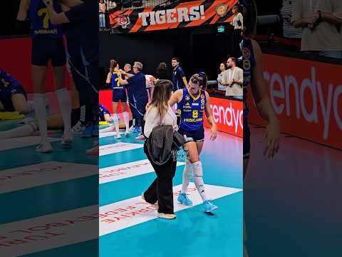 🥰Alessia Orro Has a Charming Personality 💖#melissavargas #volleyball #voleybol #fancam #fenerbahçe