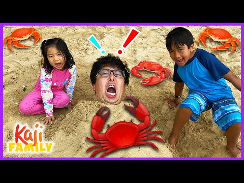 We visit a Secret Beach in Hawaii!!