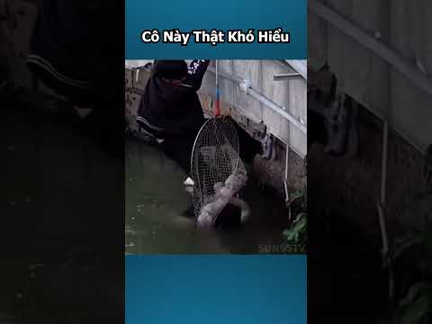 Cô gái vẫn cười tươi khi đối mặt với tình huống thập tử nhất sinh!!