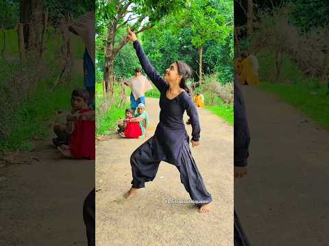 Chand Se Parda kijiye #dance #dancerchitra #shorts #chitrakootkiqueen #dancerchitra