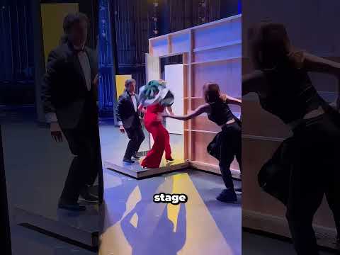 How to Change Stage Costumes