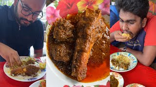 Eating Lunch(Rice & Spicy Meat Curry, Nalli) With Friends at Bismillah Khabar Ghor, Begunbari