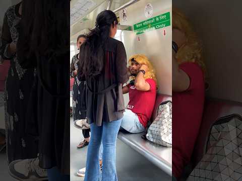 Metro mein ladki se fight metro prank 😞🤪.  #foryou #metroprank #shortsfeed #shorts #fighting