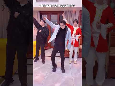 Gracias por vernos (no imiten los efectos visuales de la representación de la trama).