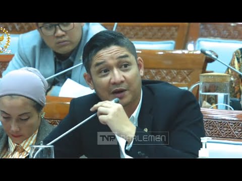 Pasha Ungu Interupsi Ketika Menteri Agama Nasaruddin Umar Menyampaikan Paparan Terkait Haji