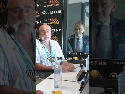 Whatโs Justin Langer doing to Merv Hughes ๐ญ