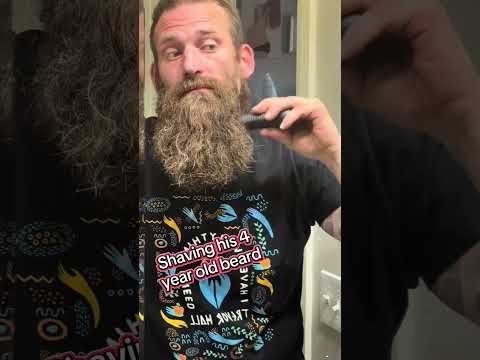 If you shave your beard,you’d better be prepared to get dumped🤣😂😩#couple#prank#shave