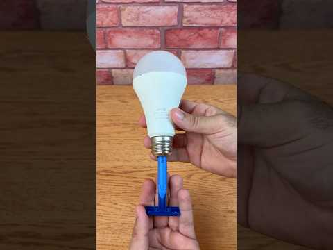 ¡Un electricista genio ha revelado el truco! (¡La forma más fácil de reparar bombillas LED!) 😱🤯