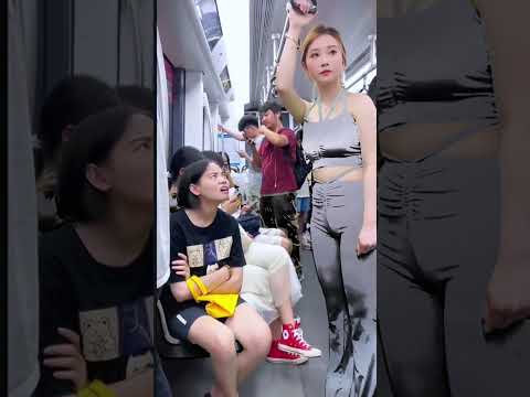 What are you laughing at?|¿De qué te ríes?#shorts #funny