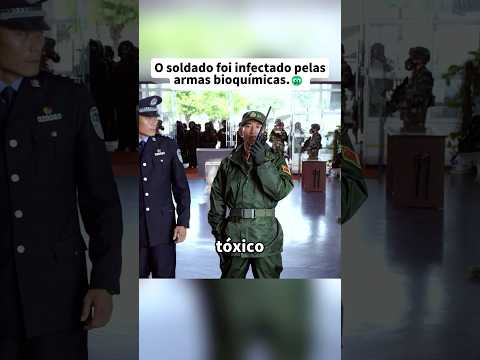 O soldado tapou as armas bioquímicas com a boca.#shorts #movie #comedy