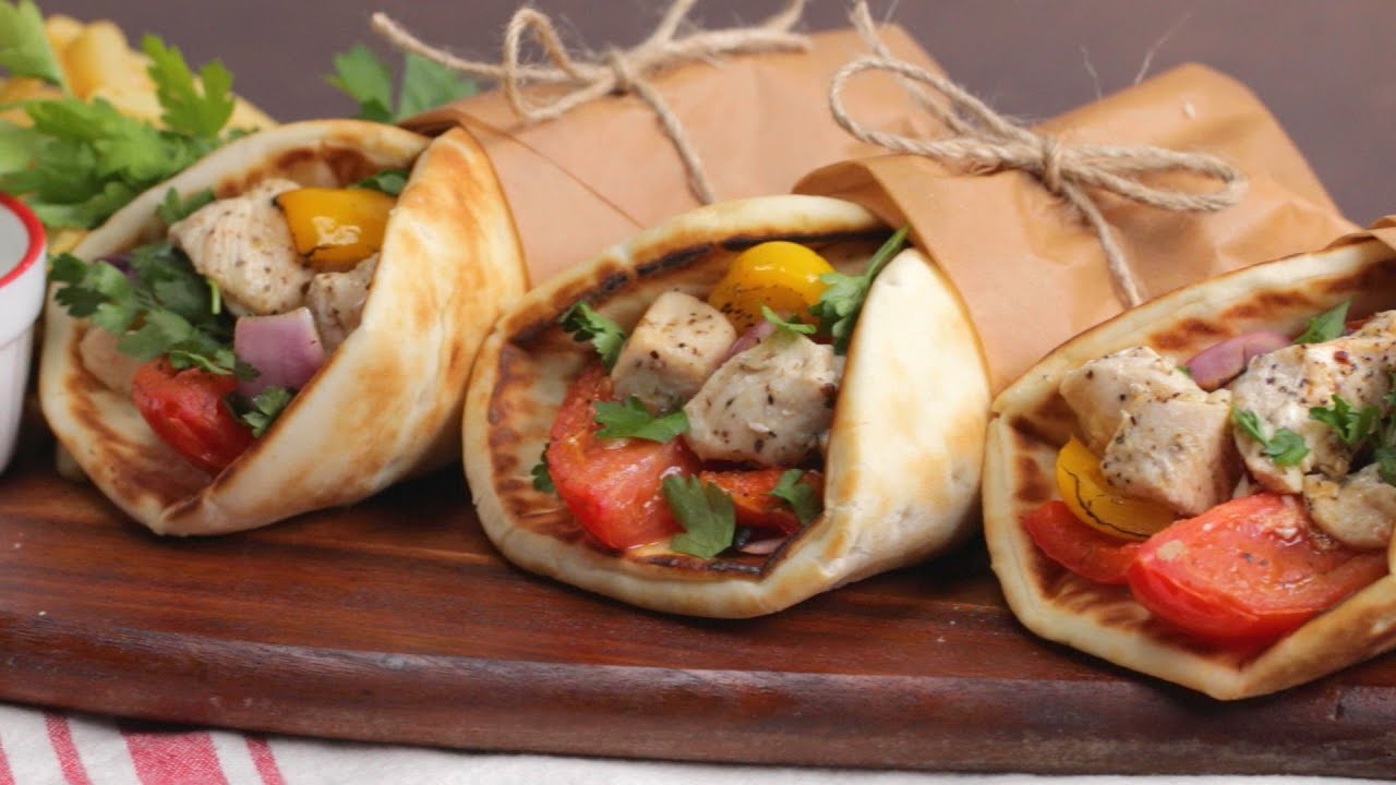 How To Make An Easy Sheet Pan Greek Pita Pocket