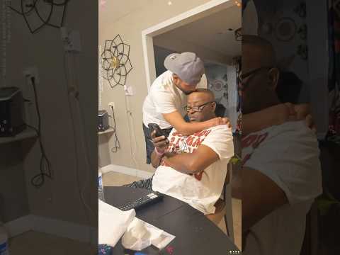 Kissed my dad 😘❤️#DadReaction #FatherDaughter #DadAndMe