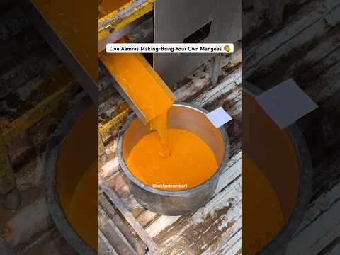 Live Aamras Making in #surat Factory #youtubeshortsindia #streetfood #ytshortsindia #shortsviral