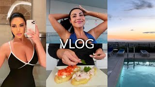 MIAMI VLOG What I Eat, Go Out With Me & Pool Day!