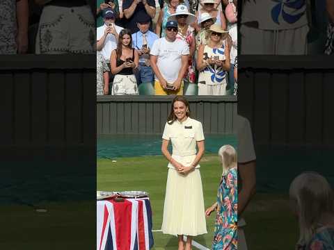 Catherine, Princess of Wales Greets the Wimbledon Ball Boys & Girls  #wimbledon #royalvisit  👑🎾