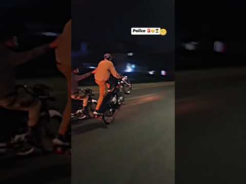 Police wala agya tha 😂 #rider #attitude #stunt #love #automobile #splendor #onewhelling#viralvid