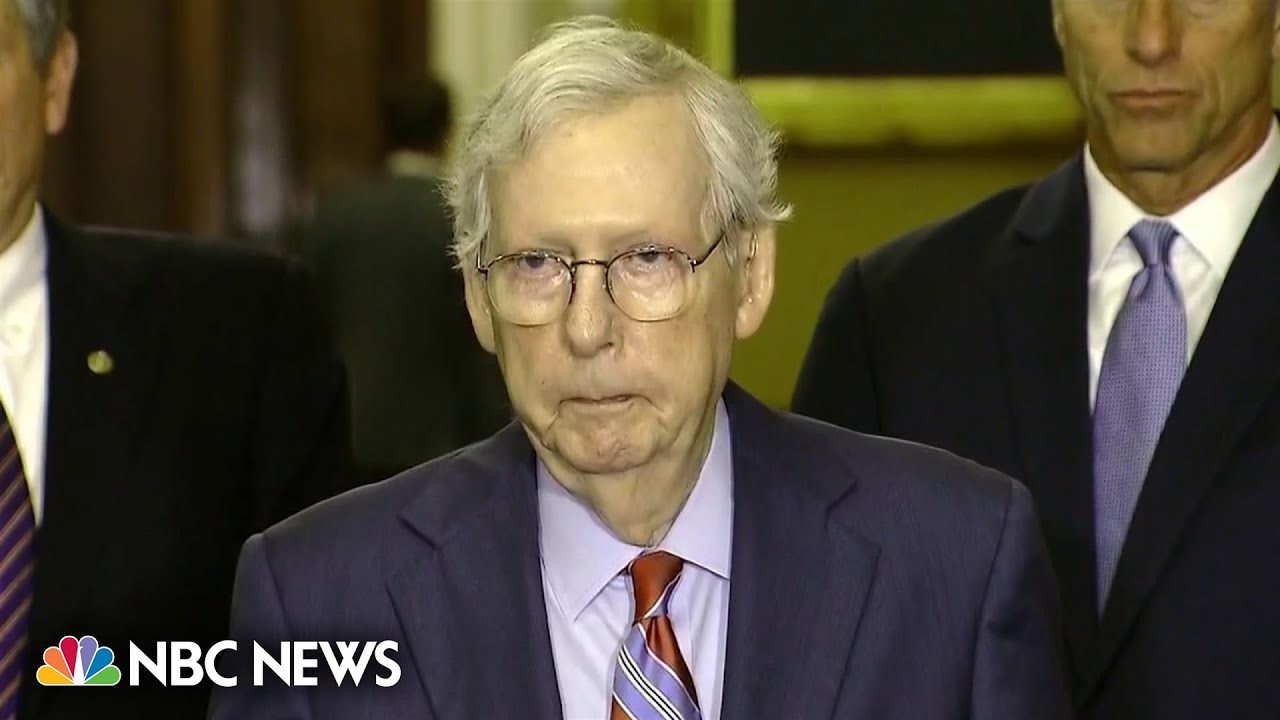 Mitch McConnell freezes at press conference and is escorted away