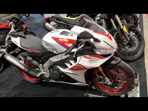 Performance & Elegance ! 2024 Aprilia RSV4 Factory