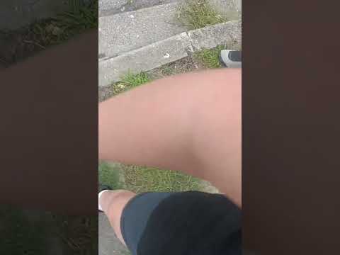 MINITOUAN et minibeaugosse ramasse les déchets trop cool😀