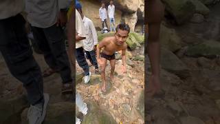 Bhai kya ho gya mujhe🥹#minivlog#viral#trending#village#shorts#reels#river#waterfall#hills#enjoy