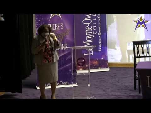 Memphis Reads with Author Trussie McMillan Cottom