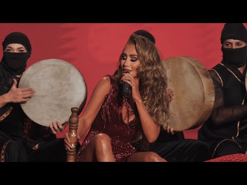 Maya Diab- Balla Tsoubou Hal Gahwa Medley (Live Performance)