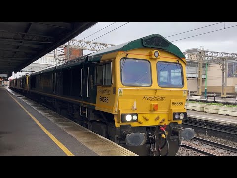 A RAINY session trainspotting in December (Nuneaton) 21/12/22