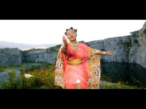 Yemi Alade ft Selebobo - Na Gode (Official Video)