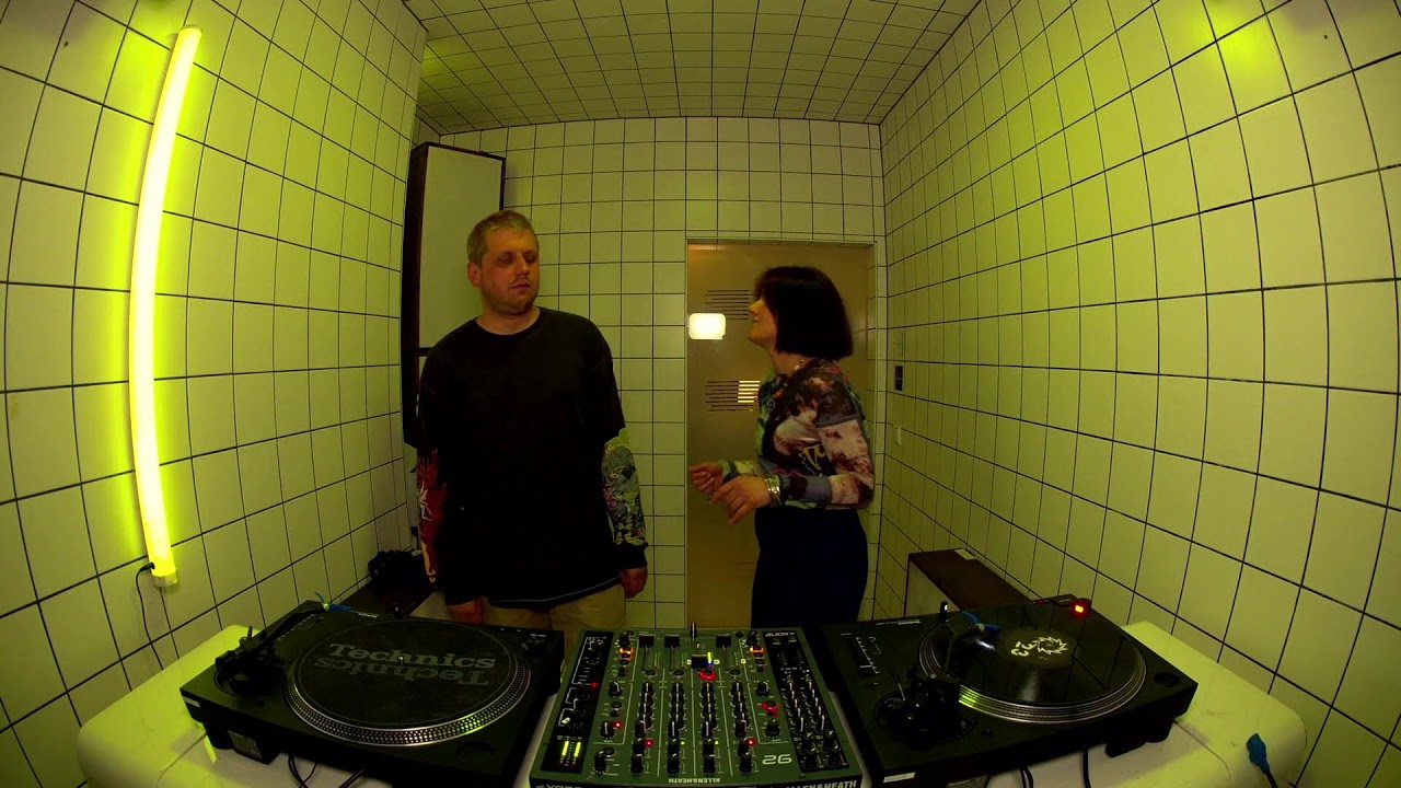 Kontext – Karine B2B Shakolin | HÖR – August 4 / 2025
