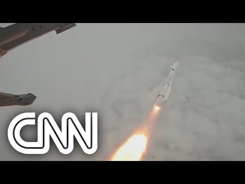Rússia divulga imagens de caças disparando mísseis | WW