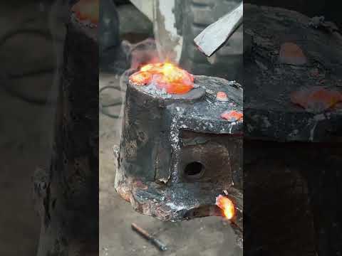 How to Remove King Pins on Trailer lift Axle #shorts #asmr #mechanic #truck #driver #kingpin