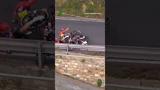 🇲🇺 Milan-San Remo : énorme respect à Kimberley Le Court-Pienaar Dans le chaos done chute