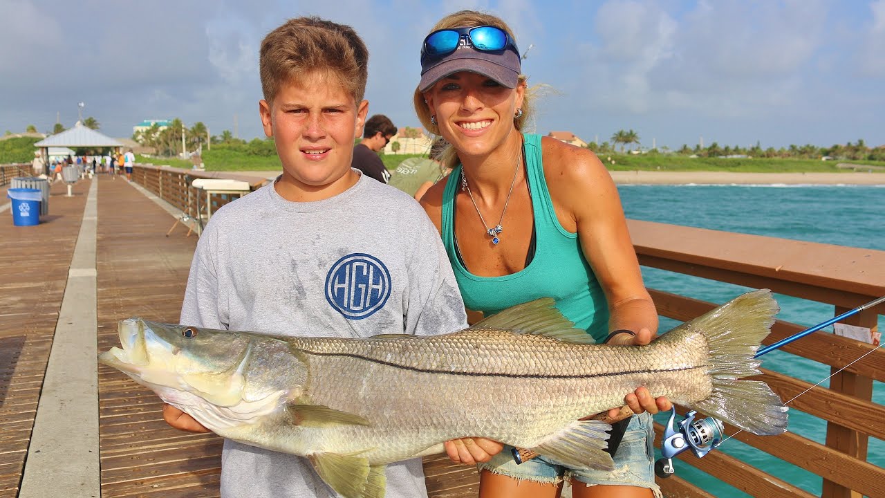Darcizzle Goes Saltwater Fishing at the Juno Beach Pier