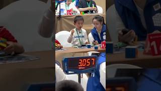 the new world record is easy 🌈  #rubikscube
