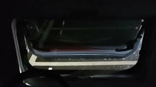 RV that wakes up in the middle of the night to the sound of rain, you can listen to the rain with me