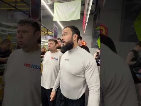 Я НОЧАМИ НЕ СПЛЮ РАДИ НИХ А ОНИ ХОДЯТ КОЛУ ПЬЮТ 🤦🏻‍♂️ ИДИТЕ ТОГДА В ДРУГОЙ ЗАЛ