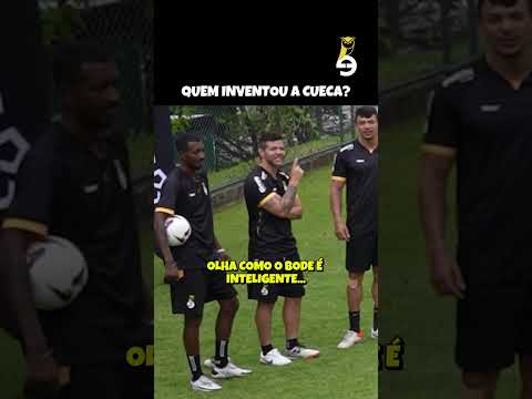 ELE DESCOBRIU QUEM INVENTOU A CUECA 😂😂 #futebol #reversao #engraçado
