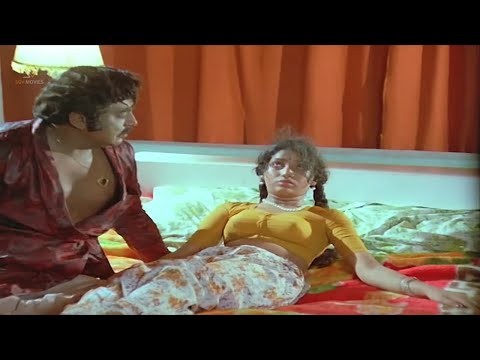 Vajramuni Spoiled VIllage Girl Life - Mutthaide Bhagya Kannada Movie