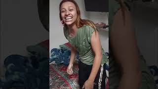 ¡ESTÁ MUY TARDEE! #humor #shorts