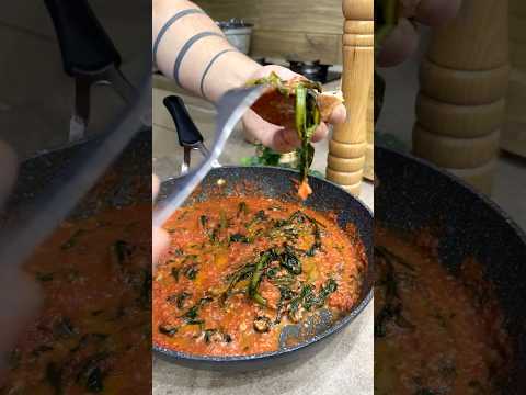 CICORIA AL POMODORO CON FORMAGGIO