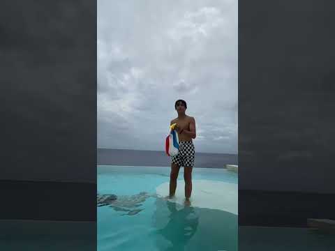ES-CE QUE C’EST POSSIBLE DE REMPLIR UN BALLON DE PLAGE AVEC DE L’EAU ?