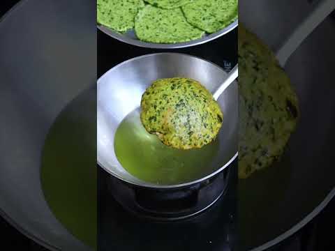 सच में आज का नाश्ता सबको इतना पसंद आया, बोल रहे हैं फिर से बनाओ | Methi Masala Puri | Khasta Puri