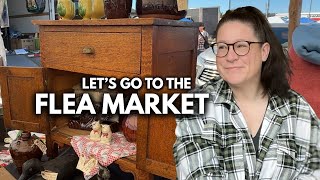 Browsing Antiques & Vintage Furniture | Flea Market Adventure