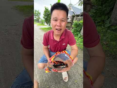 cậu bé khuyết tật bị hiểu nhầm và xa lánh