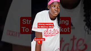 Dawn Staley warns MADINA Okot after Makjng. mistake during South Carolina's game #wncaa ##dawnstaley