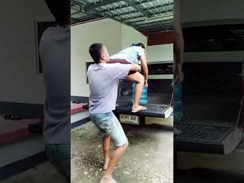 เดี๋ยวยกเอง😁 #คลิปฮา #คลิปขำขัน #เพื่อความบันเทิง #funny #haha #entertainment #everyone #foryou #ตลก