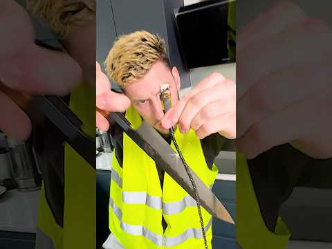 World's Strongest USB Cable vs Sharpest Knife